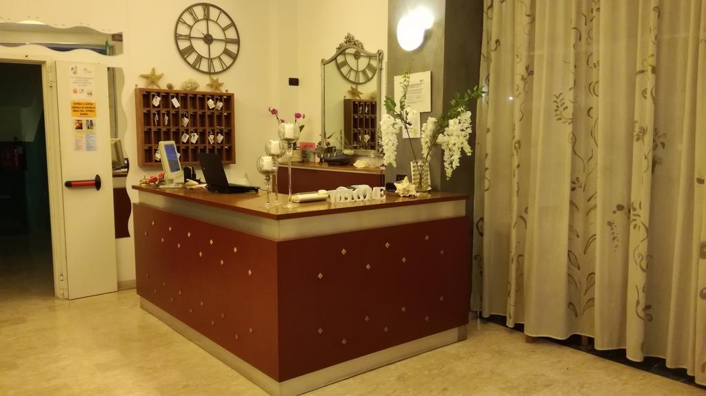 Hotel Sogno Cesenatico Buitenkant foto